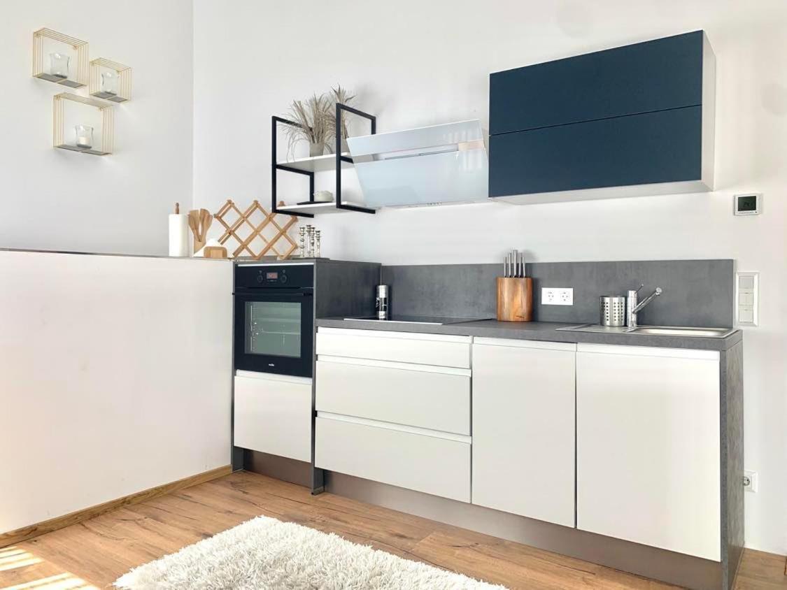 Ena Apartment *
